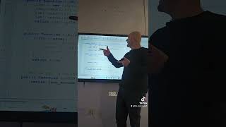 Progettazione web con PHP Object Oriented: dalla classe alla serializzazione in XML e JSON