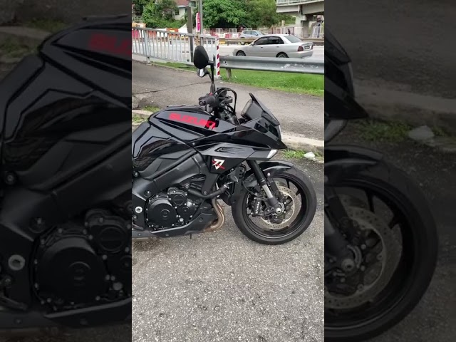 Suzuki Katana 1000cc class=