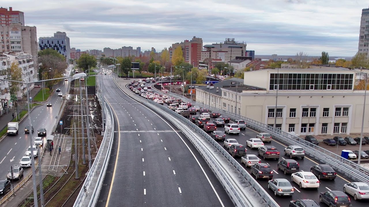 Стало лучше? Утренний час-пик на новой развязке в Самаре в среду - YouTube