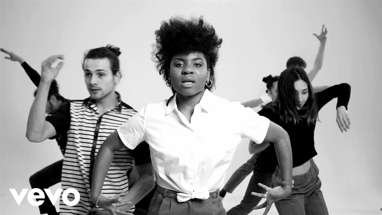 Sarah Bialy - Oh Johnny