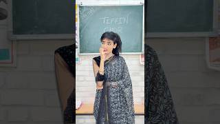Why is nobody talking in the class?🥺🤔|Simran Makhija| #shorts #schoollife #school #comedy #funny