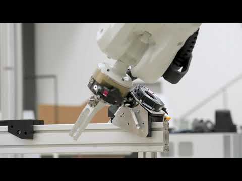 Spatial Timber Assembly with  Distributed Robotic Clamps