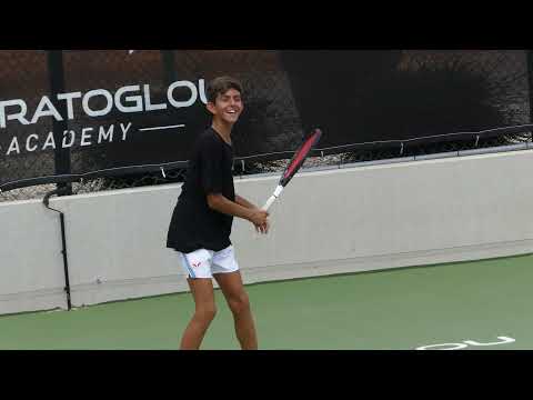 Petros Tsitsipas vs. Chris Spyrou à l'entraînement Tennis, Mouratoglou, 13.08.2019 #P1100342 ...