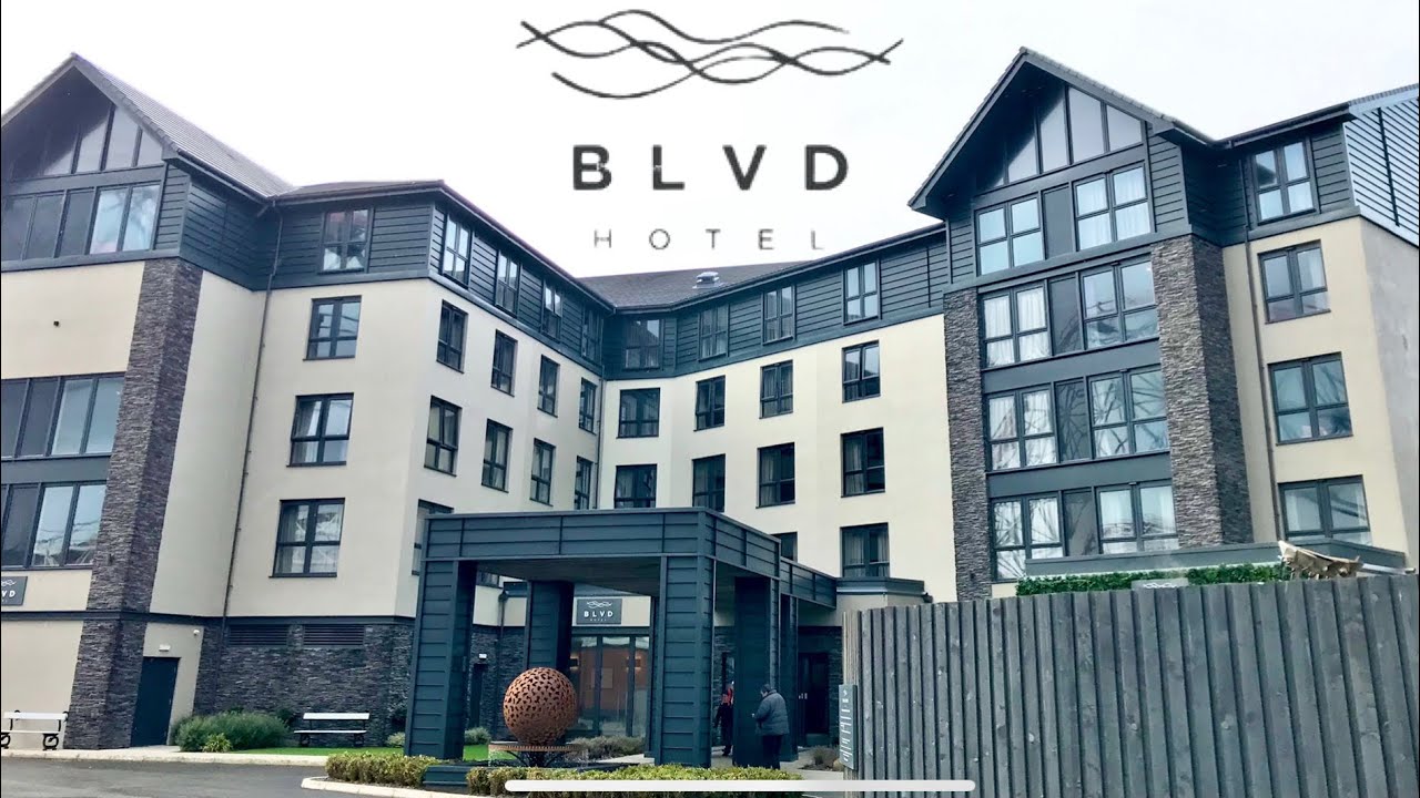 Boulevard Hotel Blackpool Pleasure Beach Room Tour - YouTube