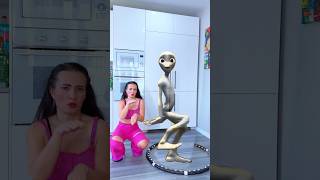 Dame Tu Cosita VS Pedro Racoon VS Tenge Prank #katebrush #shorts #prank