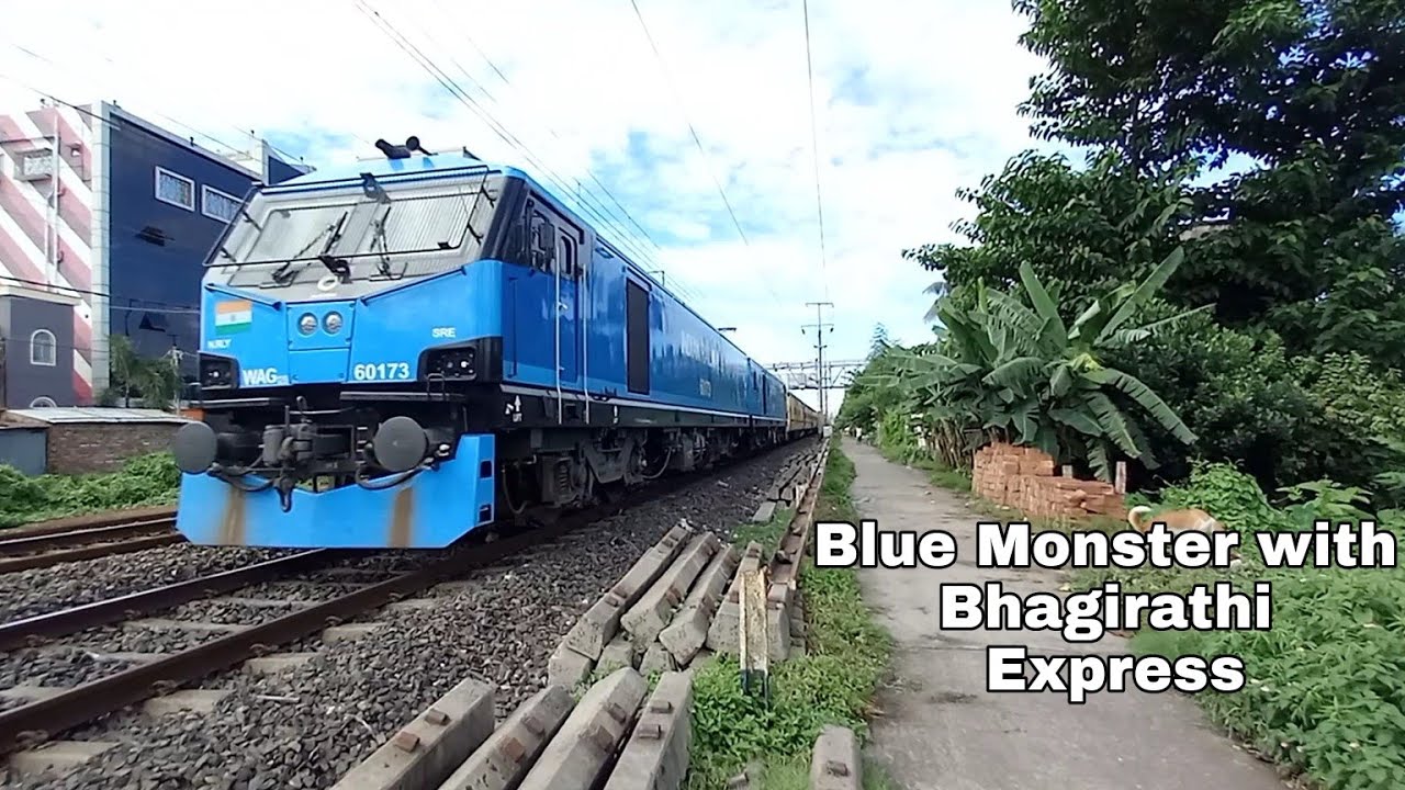 goods-loco-lead-passenger-train-60173-sre-wag-12b-leading-bhagirathi