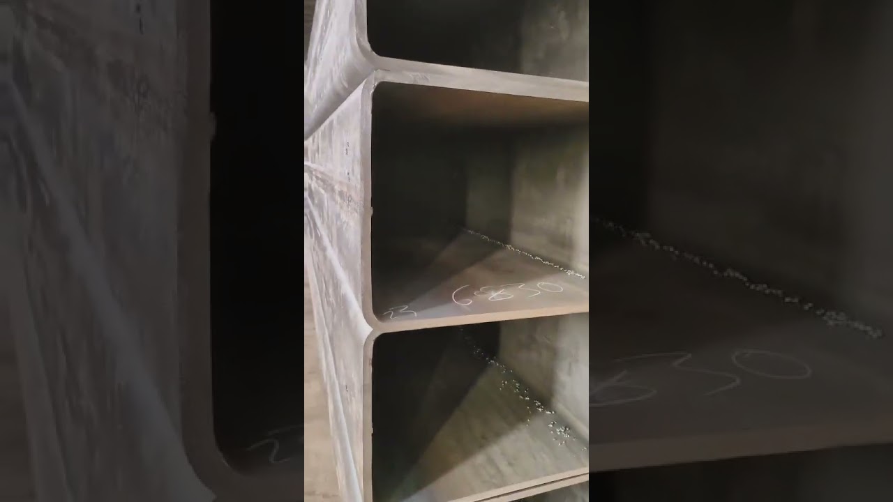 Rectangular steel pipe