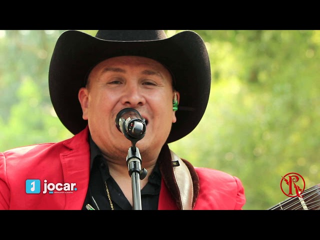 RELAMPAGUITOS Ft. Gustavo Cota (Tíranos Del Norte)  Hay una persona en este Mundo