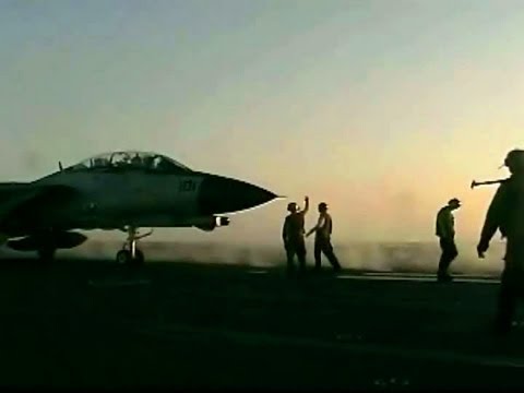 “西奥多·罗斯福”号航母弹射F-14与F/A-18实录（AiirSource Military）