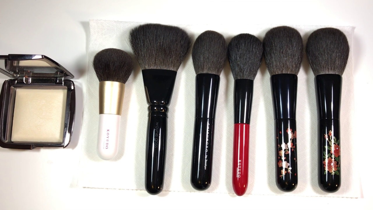 Brushes to use with Hourglass Ambient Lighting Powders & Guerlain