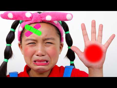 The Boo Boo Song with Yoomee and Daddy