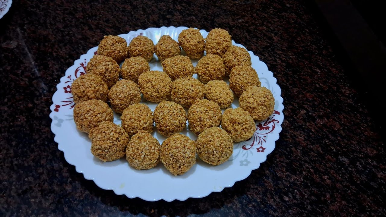 मकर संक्रांति मे बनाया हमने तिल गुड के लड्डू 5 minut mein Til gud ke laddu  