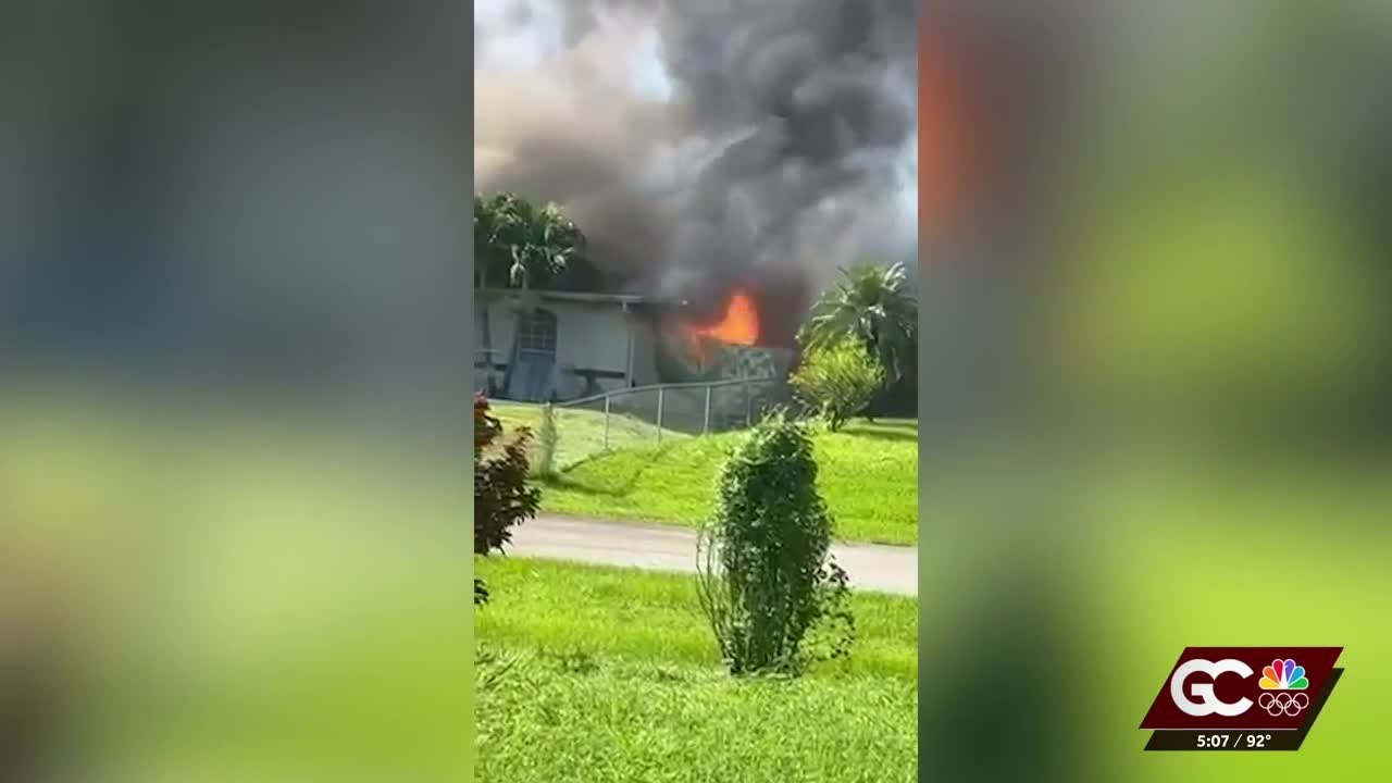 House bursts into flames along 11th St W in Lehigh Acres - YouTube