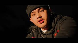 2Cee-Bleeding In Love