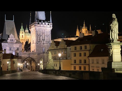 Empty City of Prague - A Few Minutes Before Coronavirus Lockdown (HONEST VLOG)