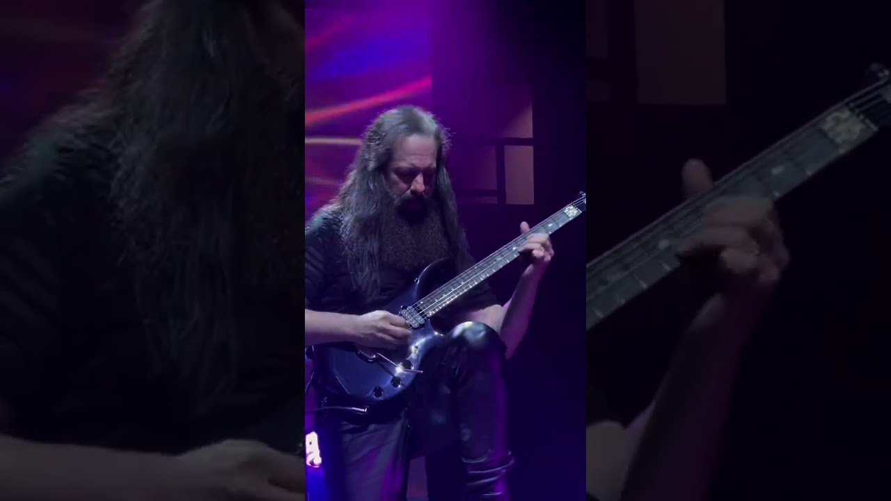Dream Theater - Constant Motion (John Petrucci Guitar Solo) 