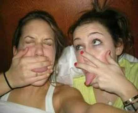 Miley Cyrus's personal photos leak through internet! - YouTube