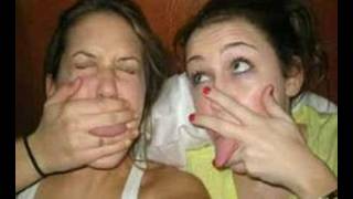 Miley Cyrus's personal photos leak through internet!