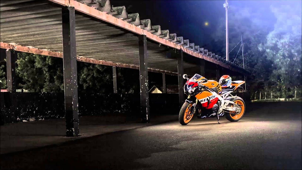 Marvin Divine - Pretty Lights (Prod. Steezefield)