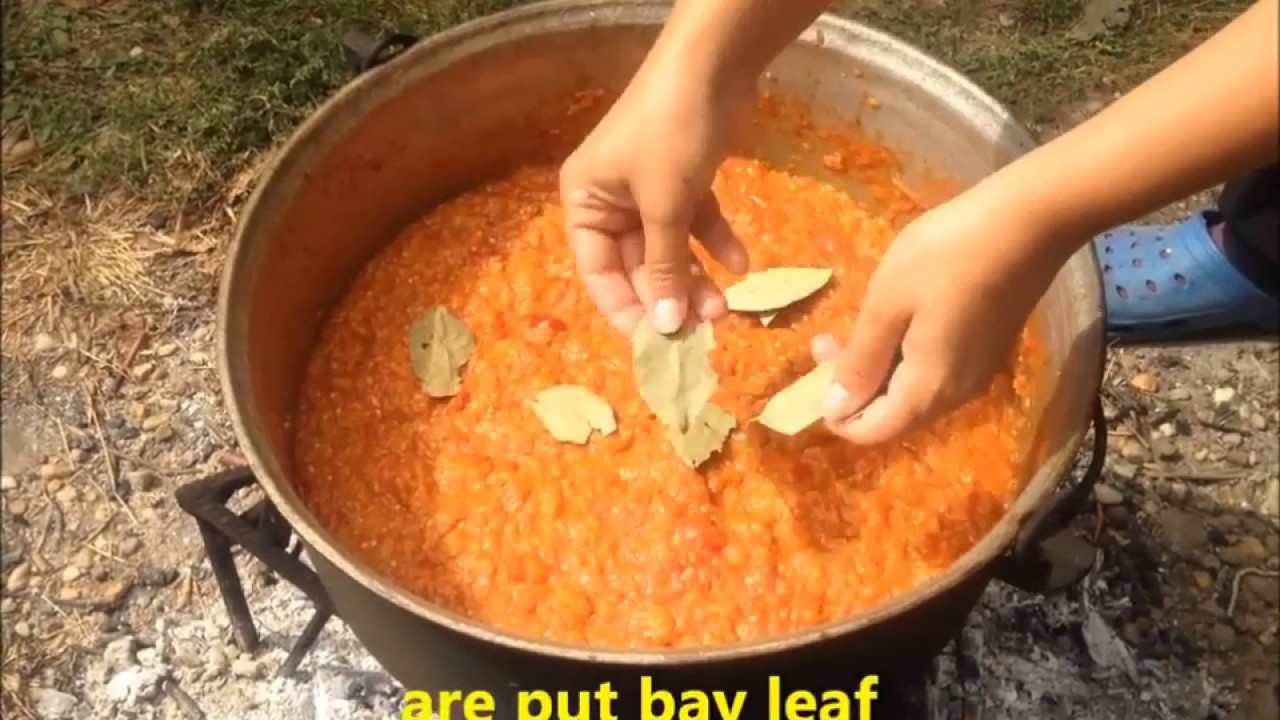 Zacusca Recipe Romanian Roasted Eggplant And Red Pepper Spread Zacusca Traditionala De