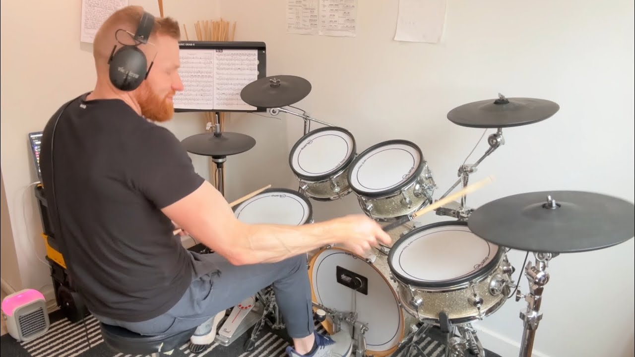 The Moth, Manchester Orchestra — кавер на барабанах