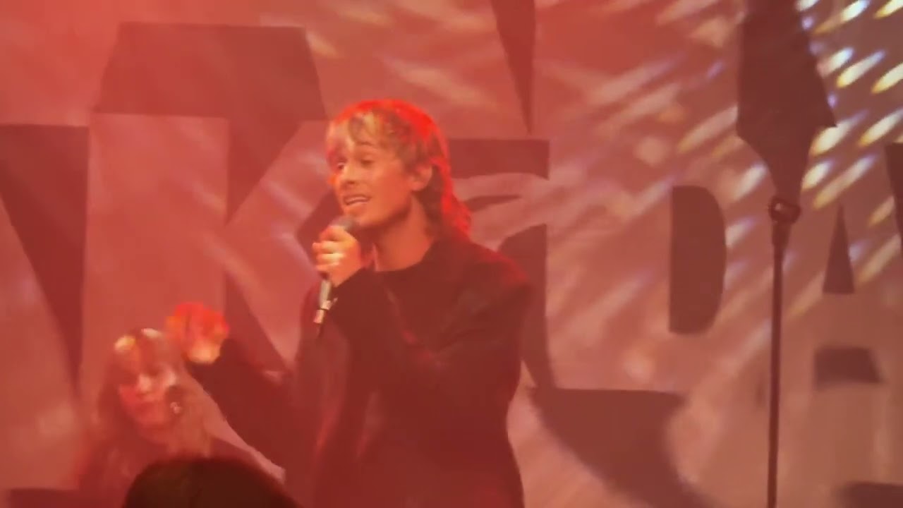 Isak Danielson - Always (Live @ Bitterzoet Amsterdam)