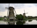 Nederland, waterland: windmolens van Kinderdijk/Netherlands, land of water: windmills of Kinderdijk.