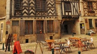 Noyers-sur-Serein, one of the most beautiful villages in Burgundy