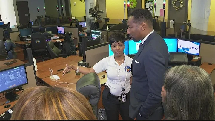 Atlanta Mayor Andre Dickens addresses 911 call cen...