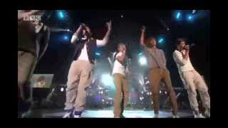 One Direction [Teen Awards] - What makes you beautiful (0137)