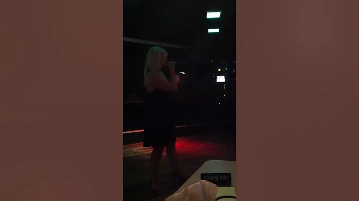 Stephanie Bowen singing Journey - Open Arms at Voi...