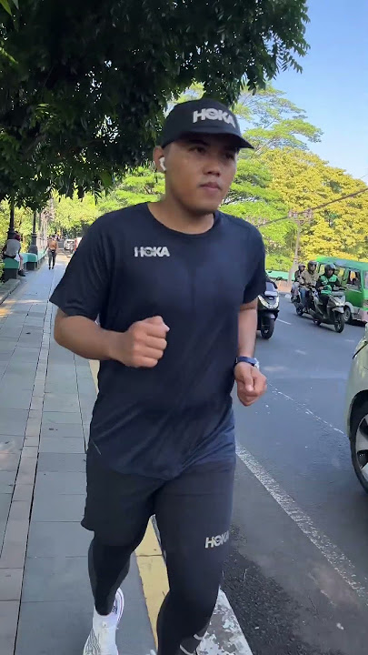 Lari pagi di sekitar kebun raya bogor