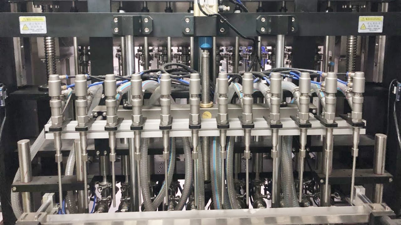 automatic 12 heads lotion filling capping labeling with bottles