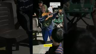 Ibu Sri Pengamen Viral Semangat Ibu