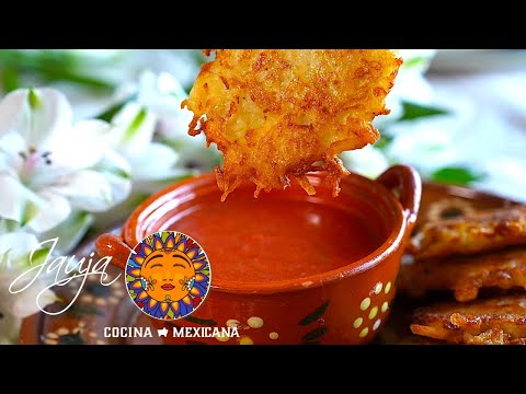 Tortitas de Papa Desgreñadas Con Todo y Su Salsa