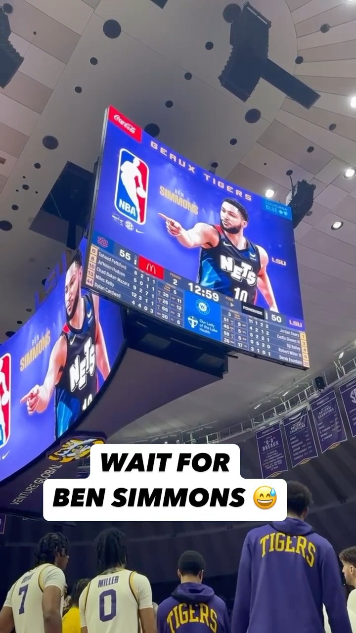 LSU fans boo Ben Simmons ?