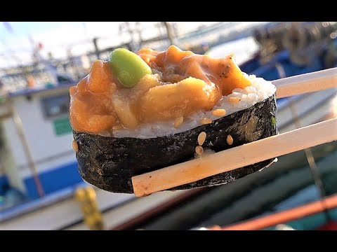바다를 통째로~주문진 성게김밥 / 김밥위에 성게알 듬뿍 올려 호로록 / Korean sea urchin kimbap [맛있겠다 Yummy]