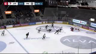 Juraj Slafkovsky forechecking entry, HD shot