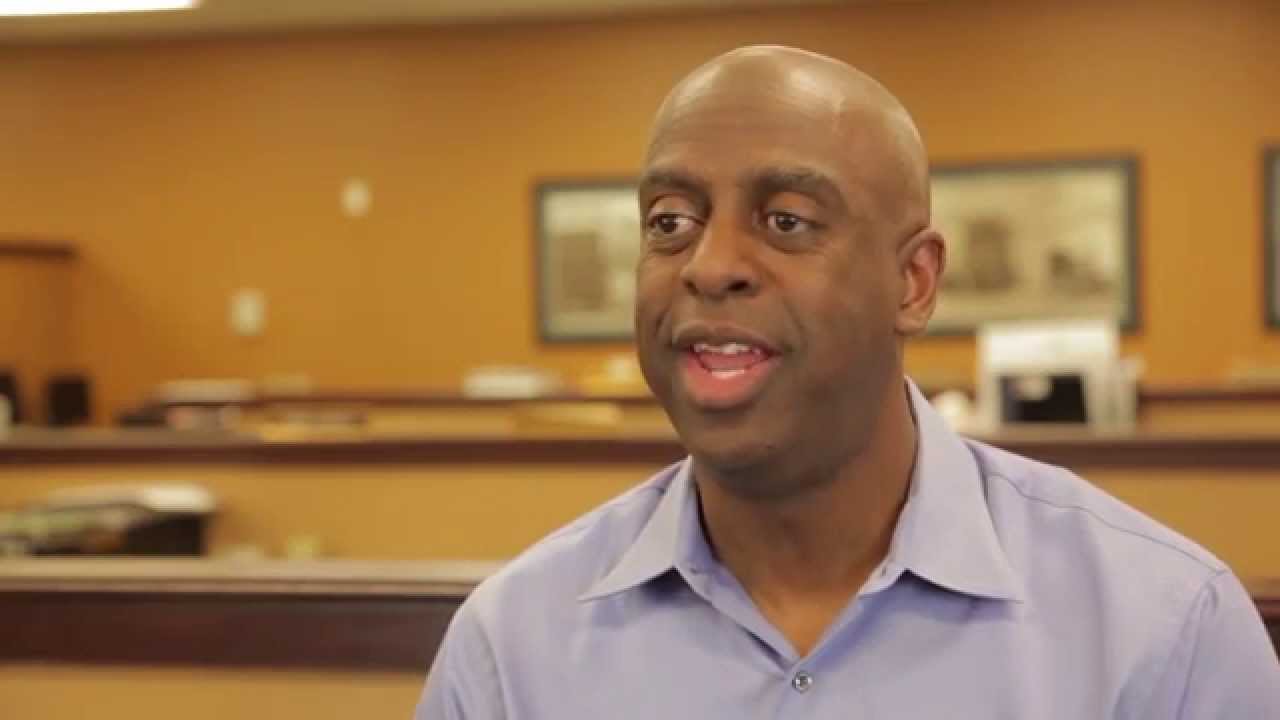 Oliver Dewgard, Naperville Realtor & International Real Estate Agent