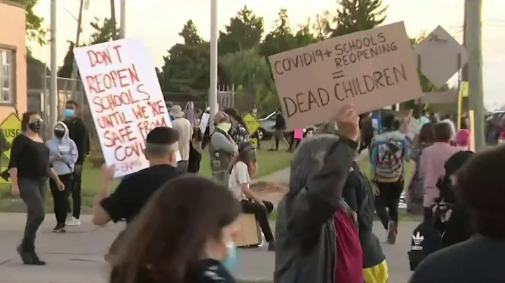 Protesters block Detroit schools bus yard - DayDayNews