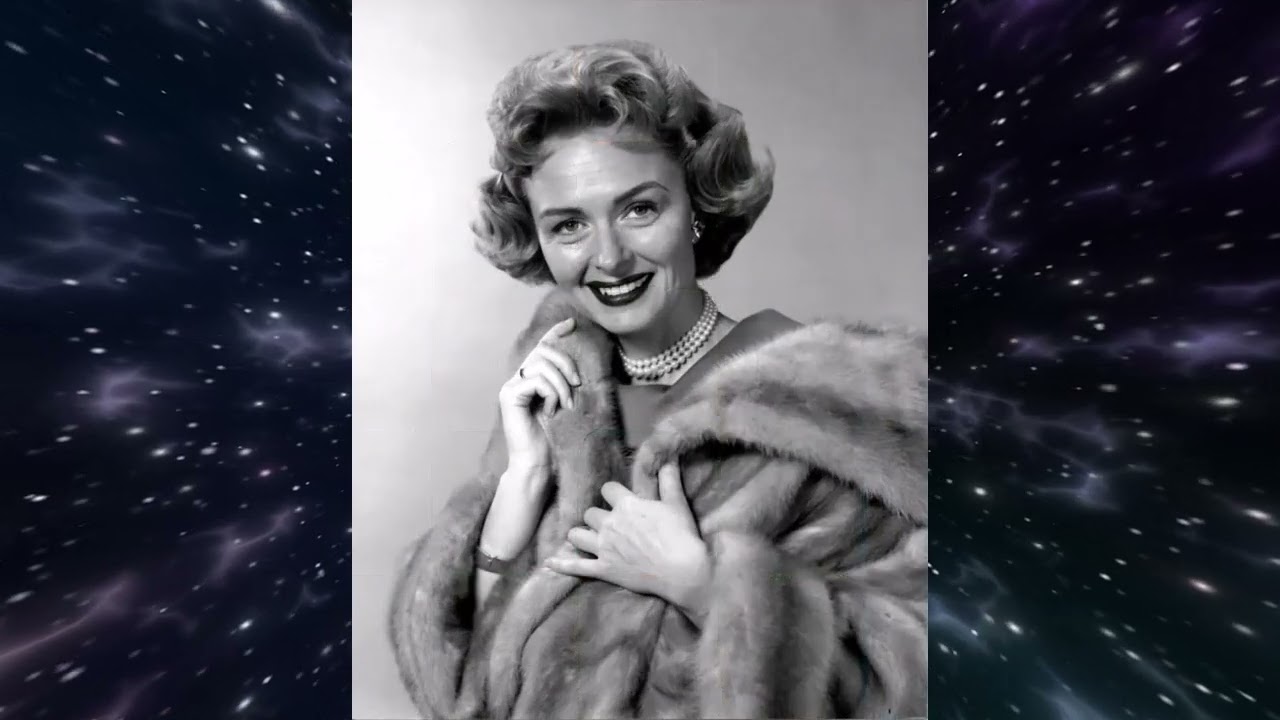 Actress Fur Coat  (9)