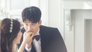 Comedian Lee Yong-Jin Marries Girlfriend