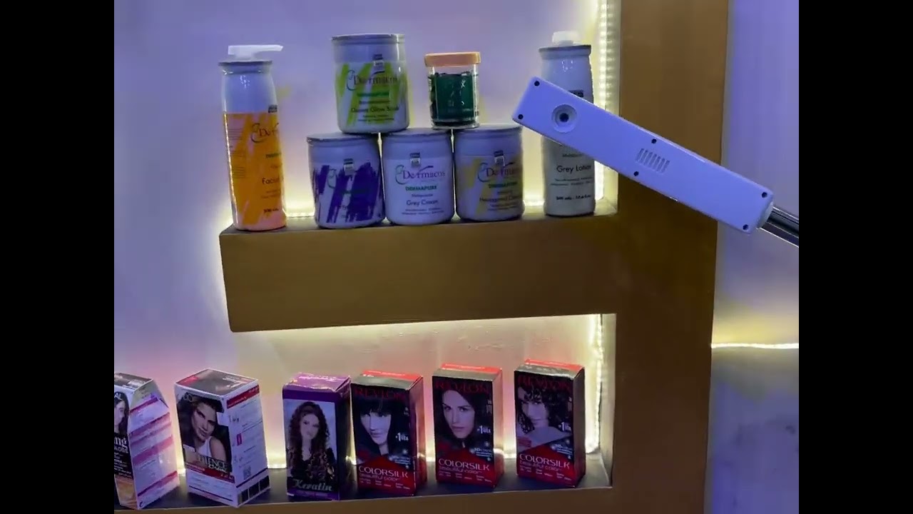 ￼ Mashallah, my new shop Pakistani Chowk Hidrabad lady Road waqar shah look star hairstyle 💇🏻‍♂️ 