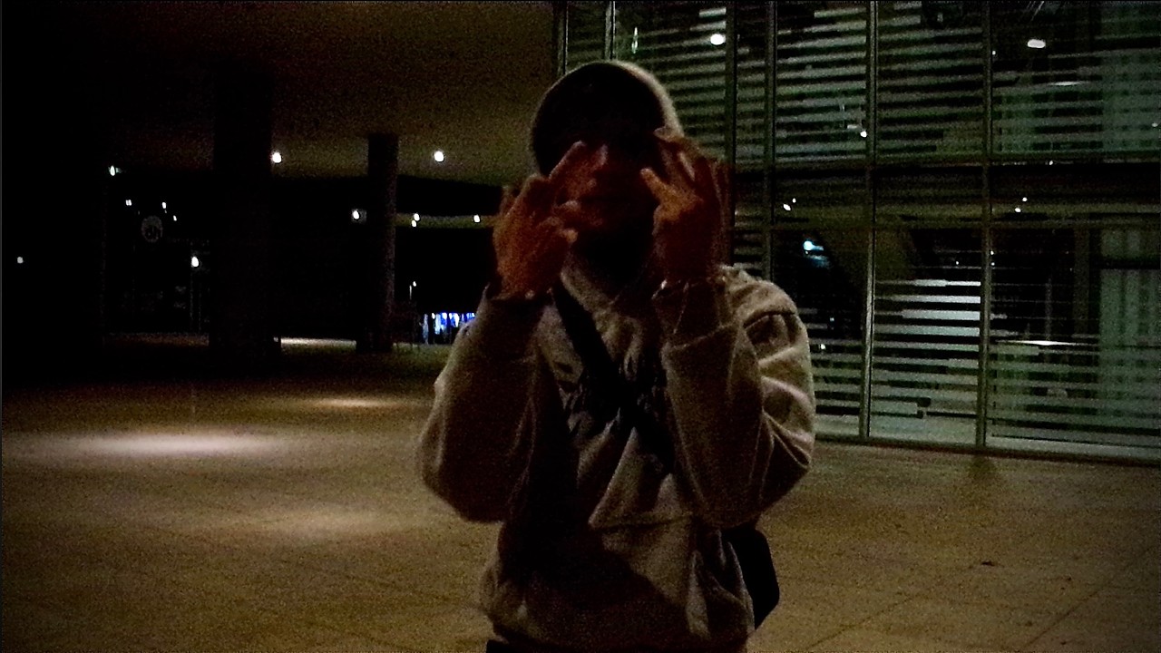 Watch Sucht kickt - PiuPiu on YouTube Watch Sucht kickt - PiuPiu on YouTube