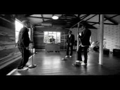 Romancrew "Love Comes & Goes"