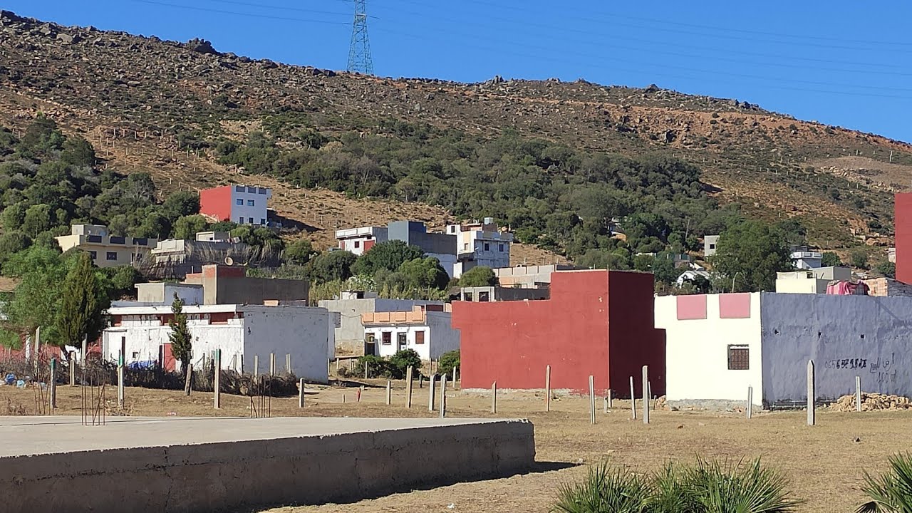 قطع ارضية للبيع في طنجة عين دالية تمن 1300درهم للمتر