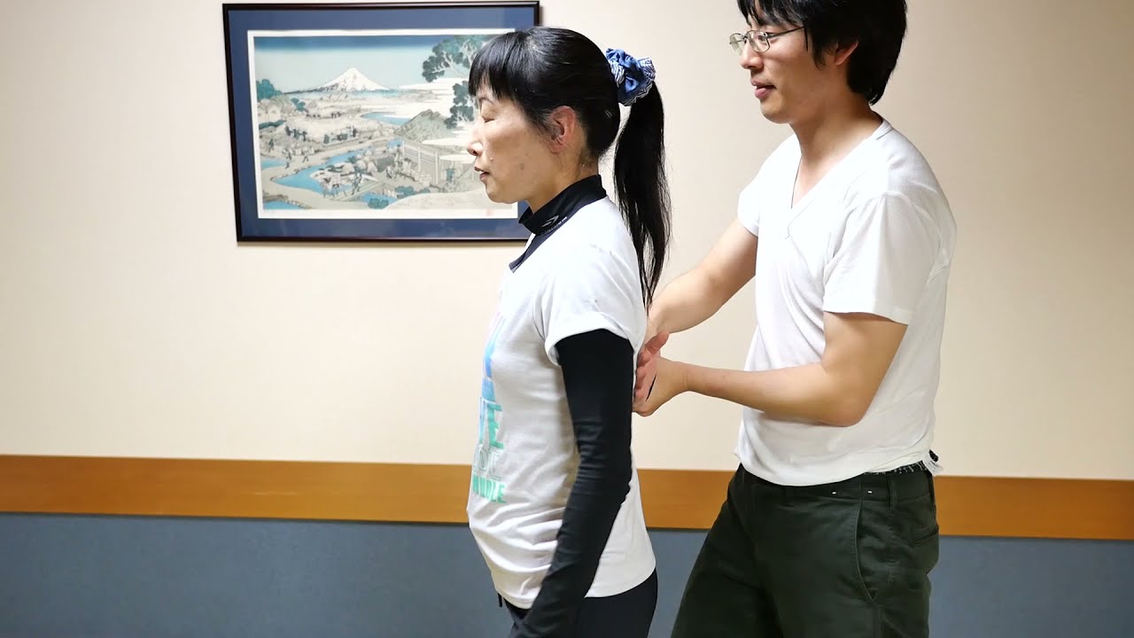 関節技から脱出!後ろ手に締め上げられ手首と肩を固められても、まだ逃げられる! 認知空手協会2021春合宿 - YouTube