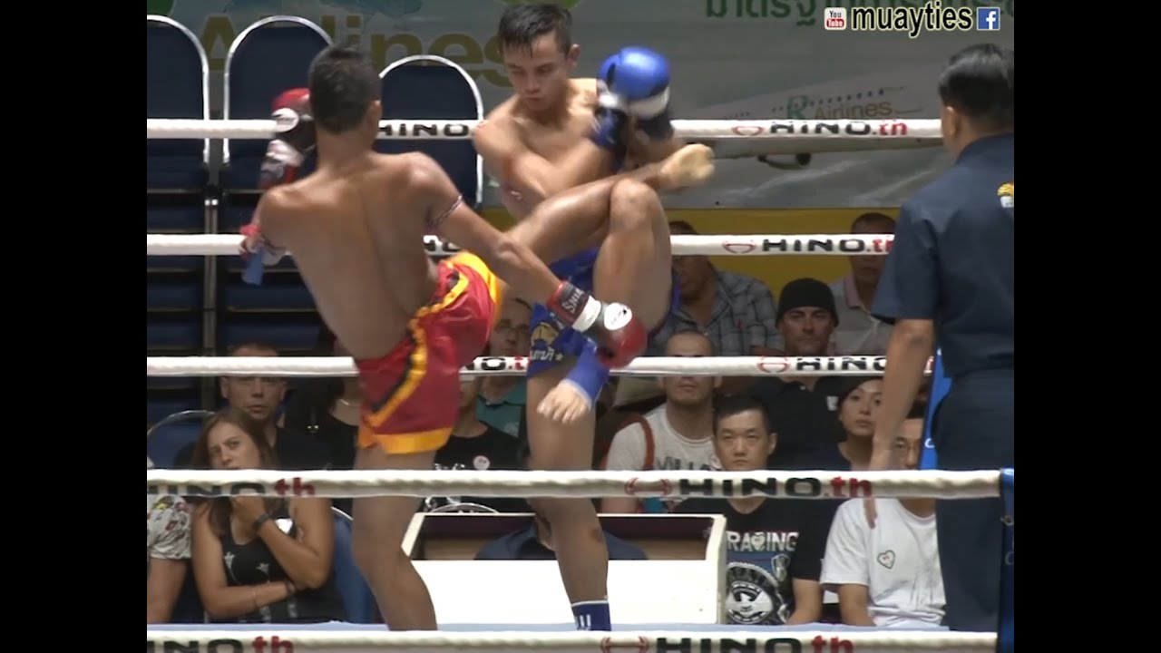 Muay Thai Fight - Fonluang vs Jamesak - New Lumpini Stadium, Bangkok, 19th June 2015