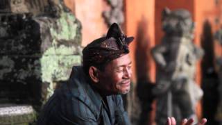 rehearsal master barong dance, mr I Nyoman Raos