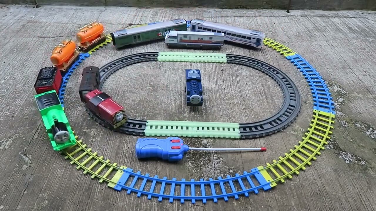 Find giant catfish in holes, ornamental fish, lemon fish, glofish, crabs, betta fish, koi fish, leo